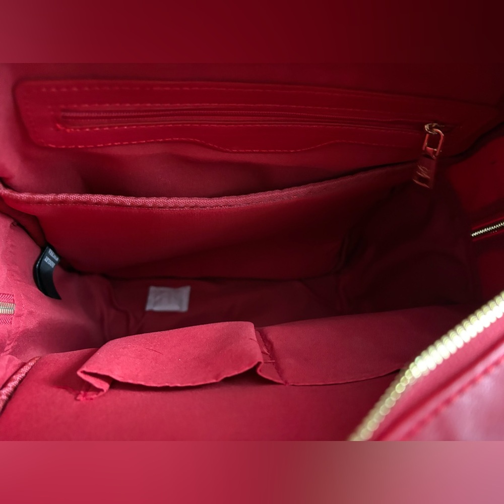 Badgley Mischa Large Red Quilted Backpack with Laptop Pocket - Picture 6 of 6